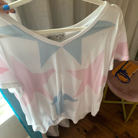 Wildfox Tops - Wild fox Star shirt!